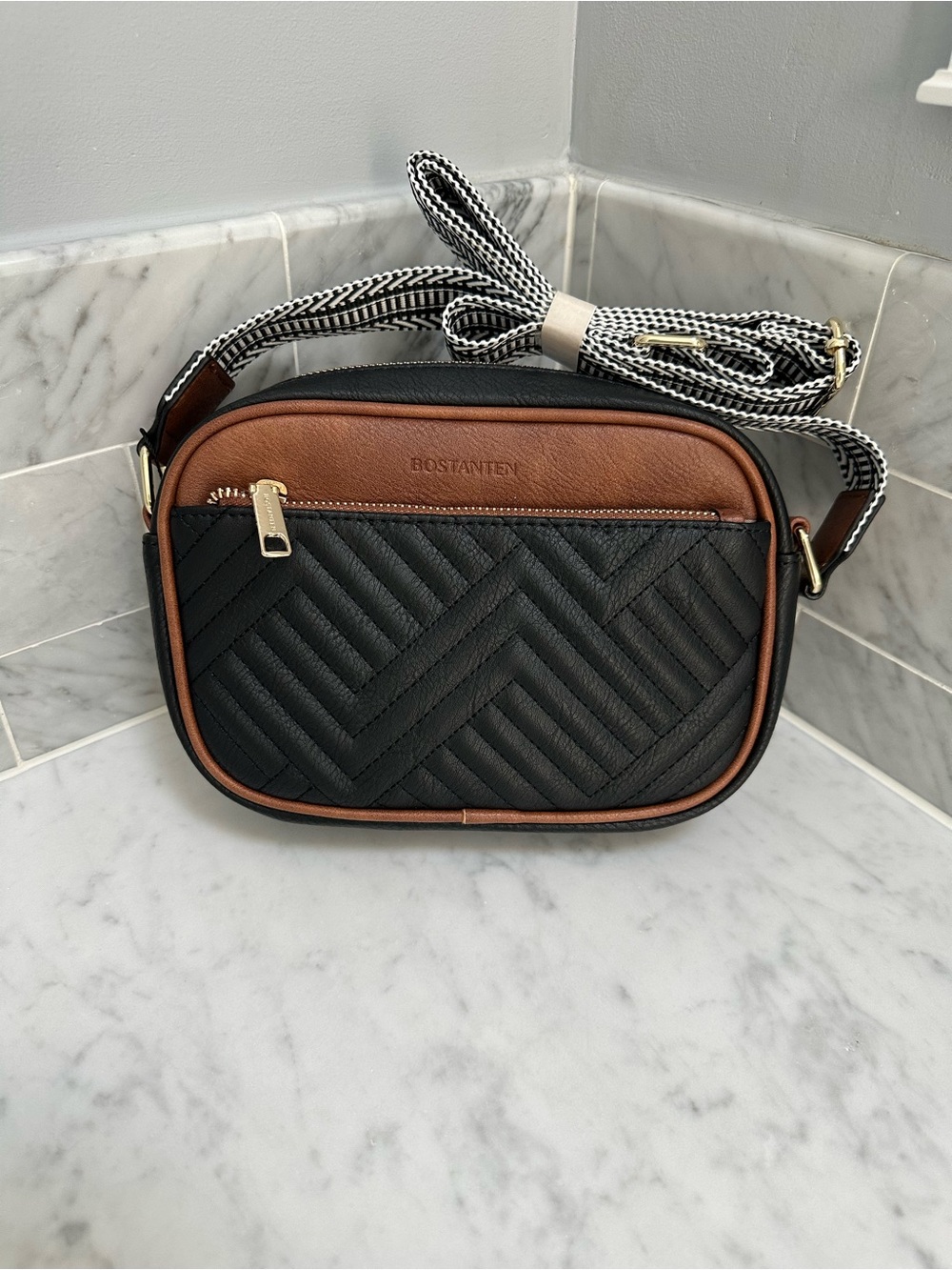 BOSTANTEN Black & Brown Quilted Crossbody Bag